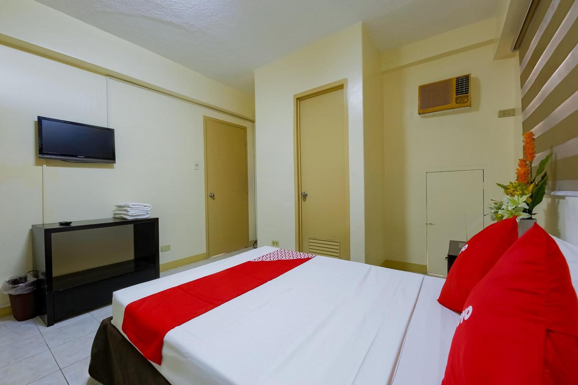Oyo 840 Orangenest Apartelle Hotel 2*